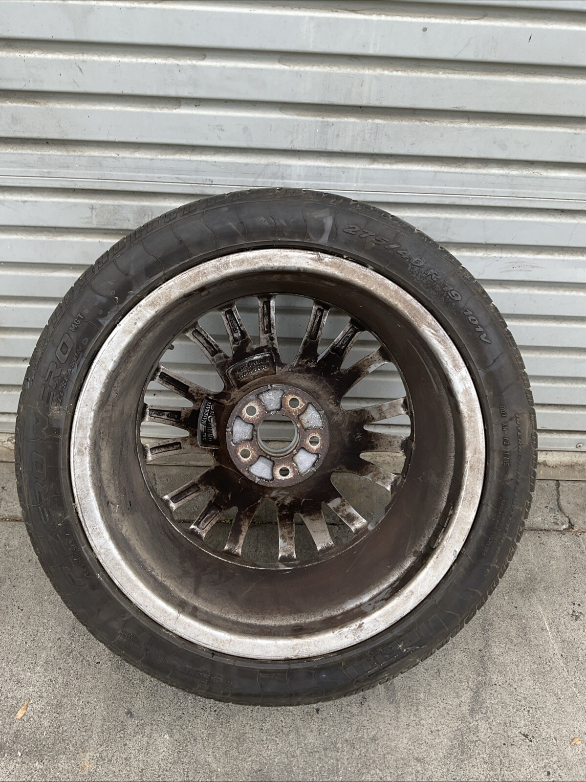 14-17 Maserati Quattroporte, Rear Wheel / Rim, Curb Rash, 19",  P/N 98015712 #1