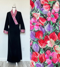 1980s Velour and Floral Maxi Robe, Vtg Black and Pink Winter Robe