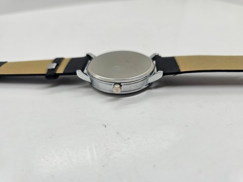 Vintage Mickey Mouse Black and white Watch Black Band "Needs new battery" - Picture 9 of 9