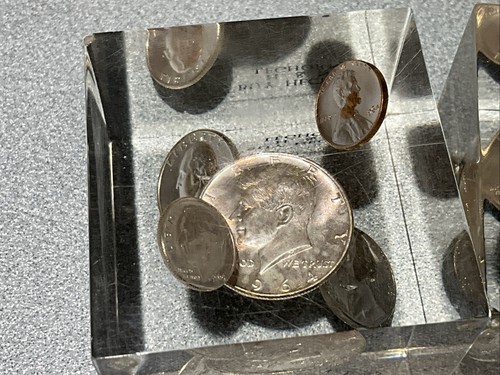 2 US MINT SET in Lucite Paper Weight 1964 (90% Silver Quarter Half Dollar Dime) - Picture 3 of 5