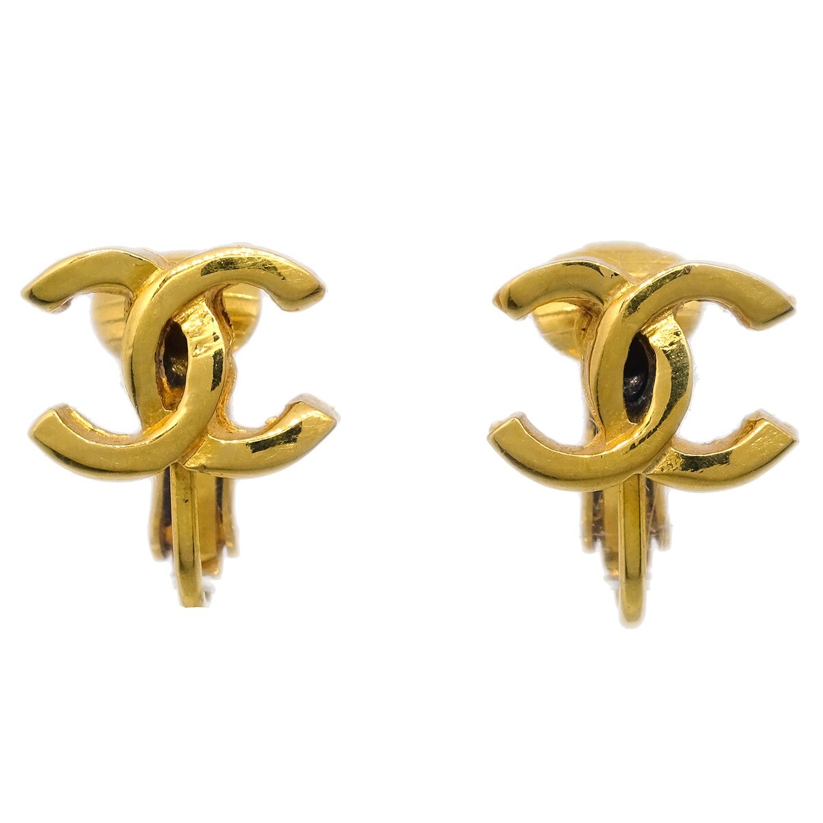 Chanel CC Logo Clip-On Earrings in Gold Tone 233 153091