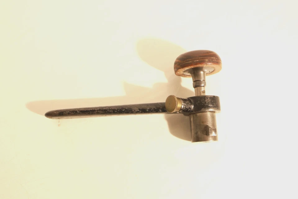 SOPORTE TRINQUETE ESQUINA GOODELL-PRATT COMPANY EN MUY BUEN ESTADO USADO DEBES VER tag2 Foto 3 de 4