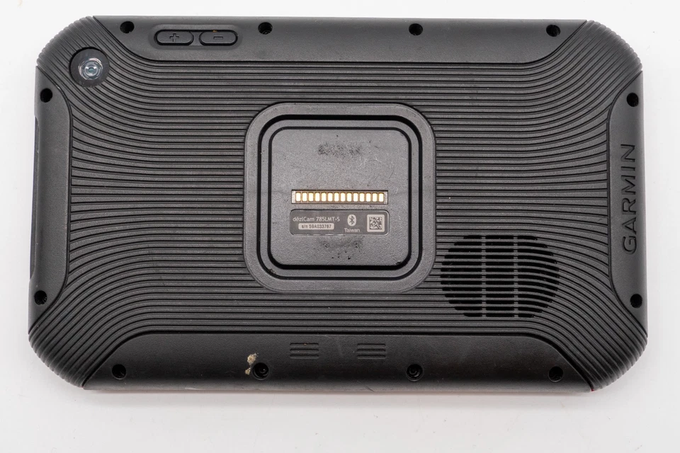 Garmin dezlCam 785 LMT-S GPS Truck Navigator with Built-In Dash Cam 010-01856-00 - Image 3 of 4