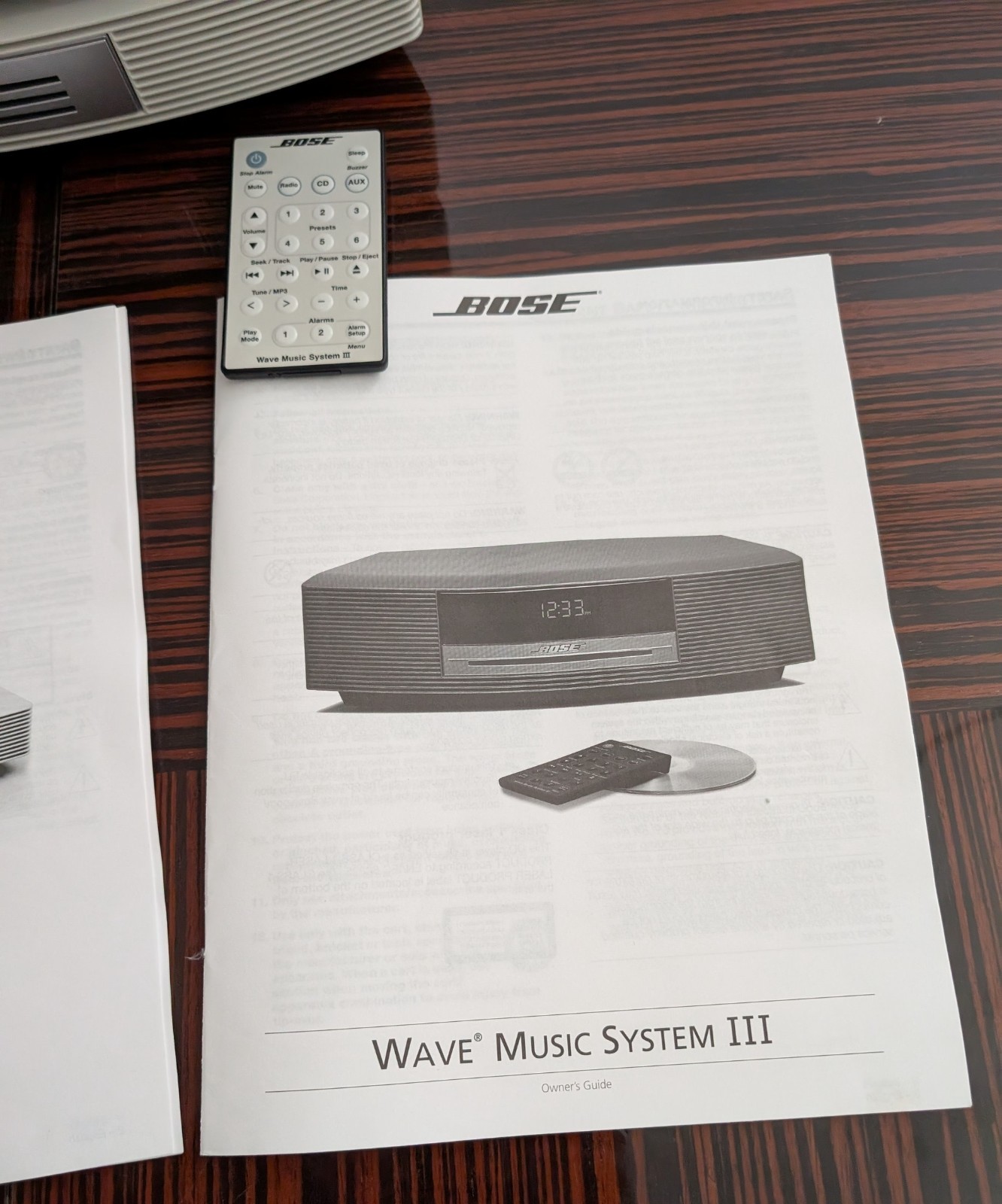 Bose Wave Music System III CD AM/FM W/ 3 CD Changer & Remote Control