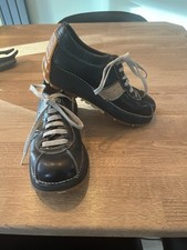 Art Company Rave Shoes. Size 5. Good Used Condition. Black.