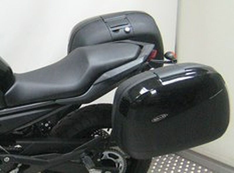 Fixation latérale SHAD 3P YAMAHA en acier tubulaire haute résistance