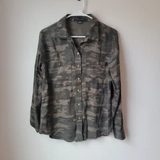 Social Standard By Sanctuary Size XS Camo Button Up Lyocell Military Style Top