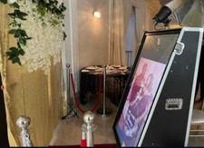 Photo Booth Magic Mirror Touchscreen