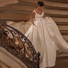 Luxury Princess Wedding Dresses Pearls Backless Pleated Satin Bridal Gowns New