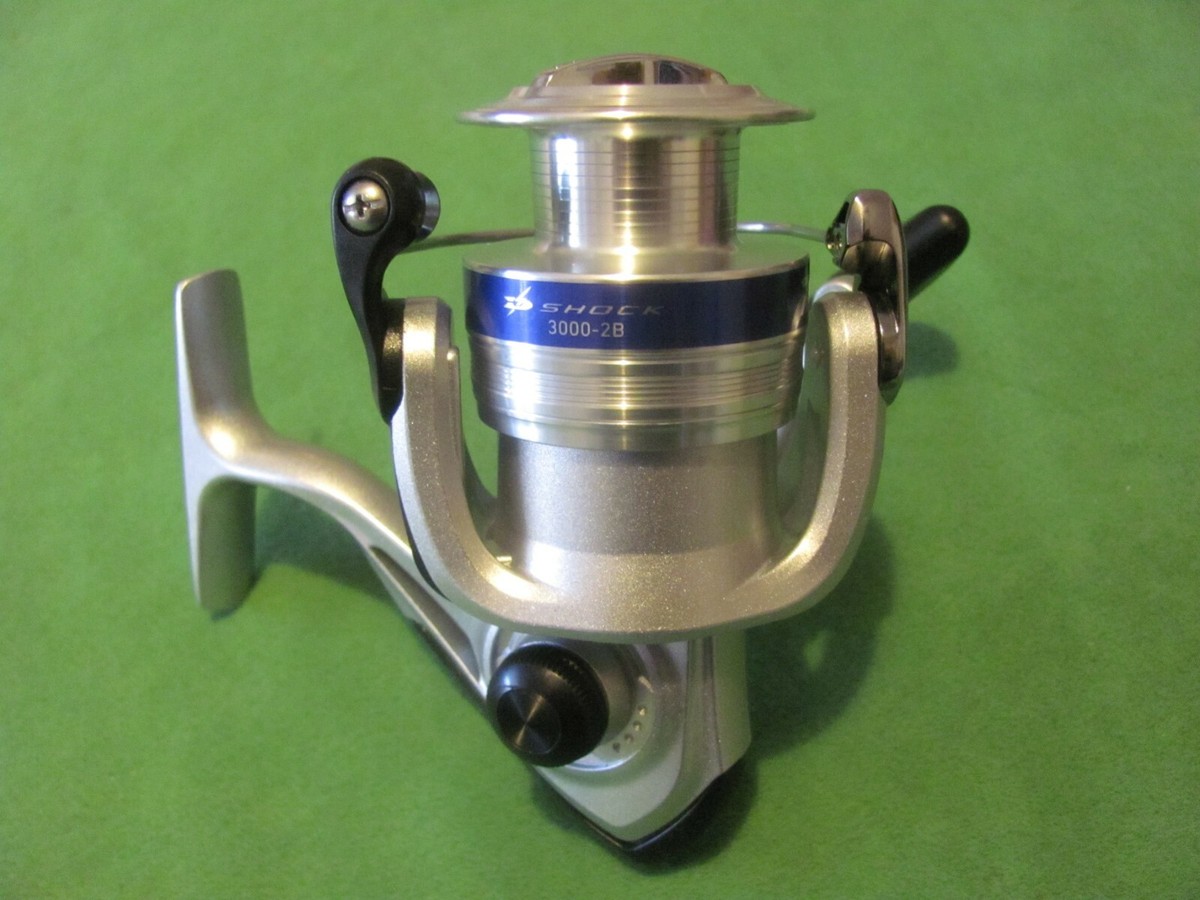 1) DAIWA D-SHOCK 3000-2B SPINNING REEL. | eBay