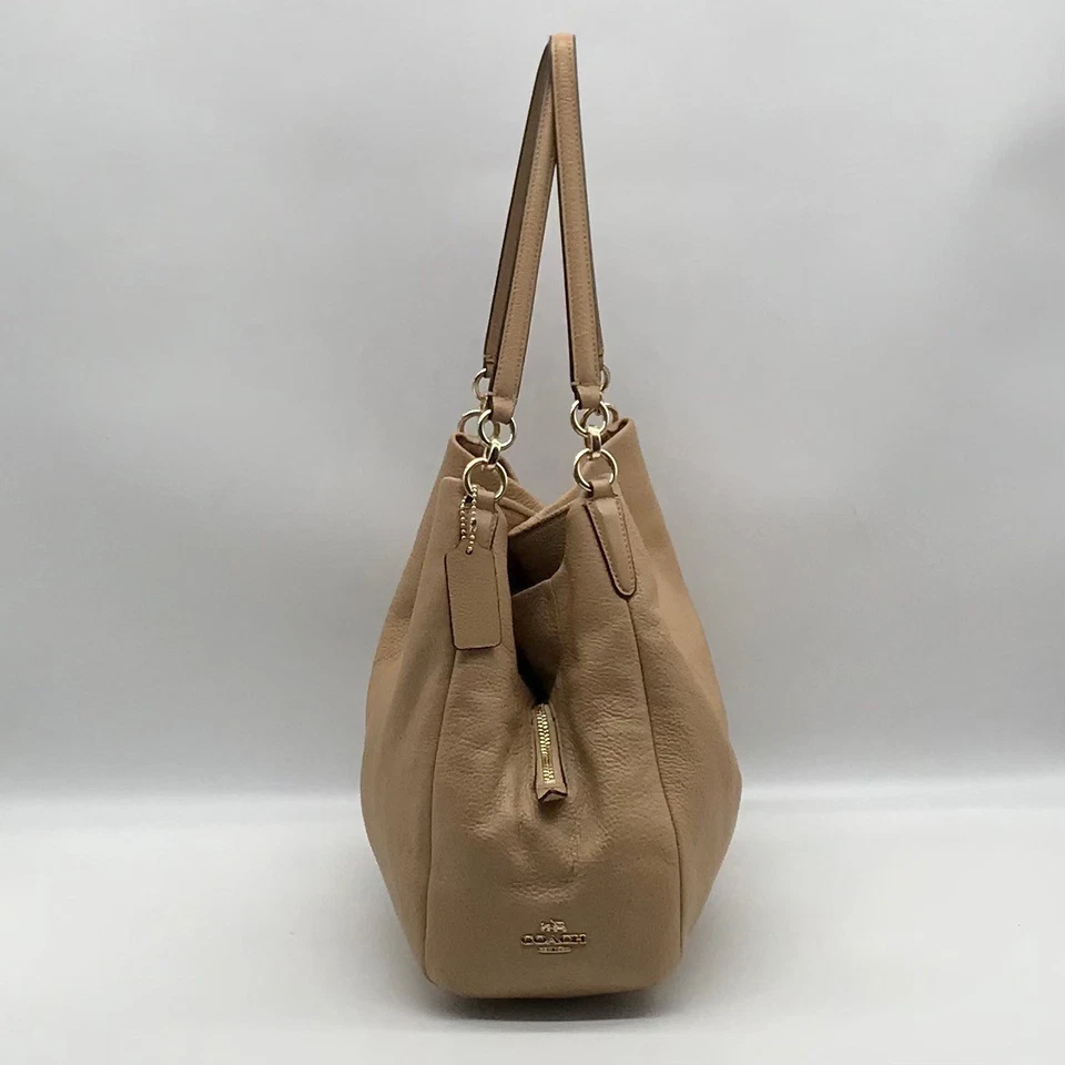 Bolso de hombro Coach Edie de cuero granulado topo Foto 3 de 4