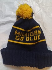 Vtg "GO BLUE" University of Michigan Wolverines Pom Beanie Beret Winter Cap Hat