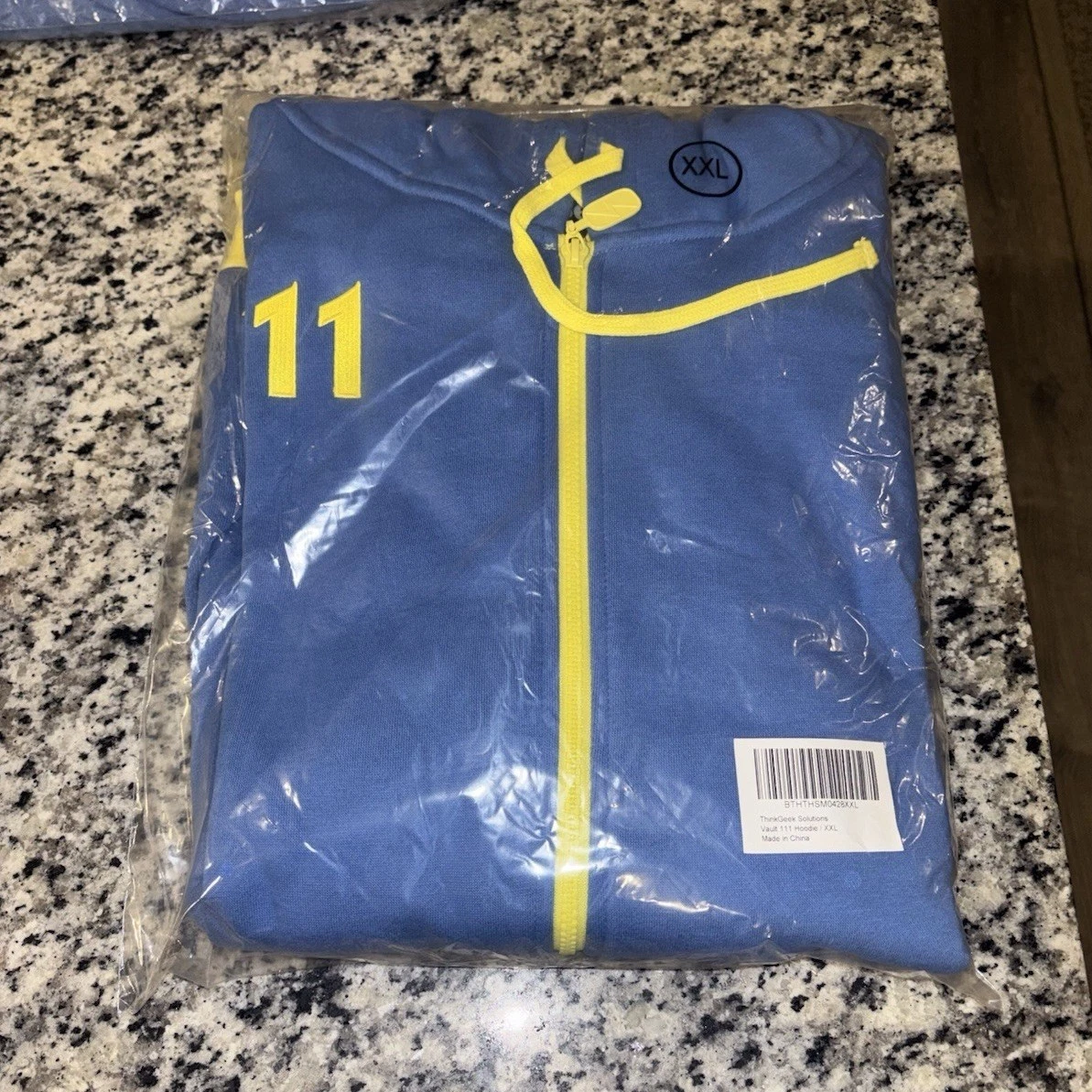 ThinkGeek Solutions Vault 111 Full Zip Hoodie Blue Yellow Hooded Size XXL