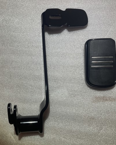 Pedal y brazo de freno trasero Harley-Davidson 42407-08 negro brillante - Imagen 1 de 4