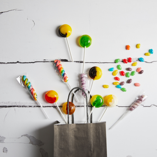 Coloured Party Bags with Twisted Handles - Kraft Paper Gift Bag - Small Loot Bag - Picture 3 of 37