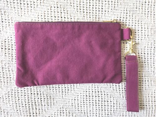 Disney Parks Hawaiian Floral Mickey Mouse Ears Large Purple Wristlet NWOT - Picture 3 of 8