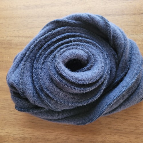 Gorra plegable Nicki Marquardt gris oscuro espiral 100 % lana Alemania - Imagen 3 de 13