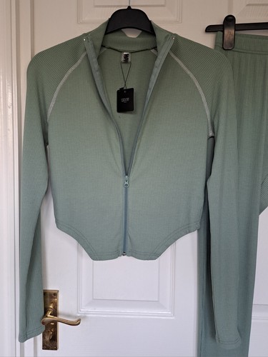 WMNS Wear Tracksuit Set Size L (12-14) Eden Sage Green Gym Athleisure Stretch - Picture 3 of 21