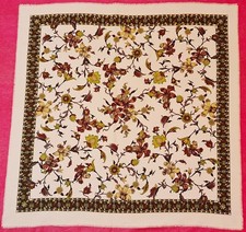 VINTAGE AUTHENTIC FLORAL ART SUMMER FLOWERS WHITE GREEN BROWN 46" SQUARE SCARF