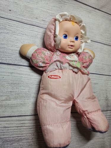 Muñeca de colección Playskool My Very Soft Baby-cara de vinilo, chirrido, flores rosas, 1999 - Imagen 5 de 14