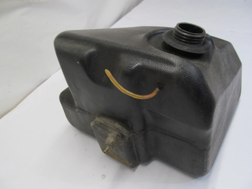 1987 POLARIS TRAIL SKS 488 500 FUEL GAS PETROL TANK RESERVOIR - Image 2 of 4