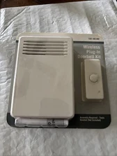 Doorbell: Wireless Plug-In Door Bell Kit With 1-Push Button, White, Two Tunes