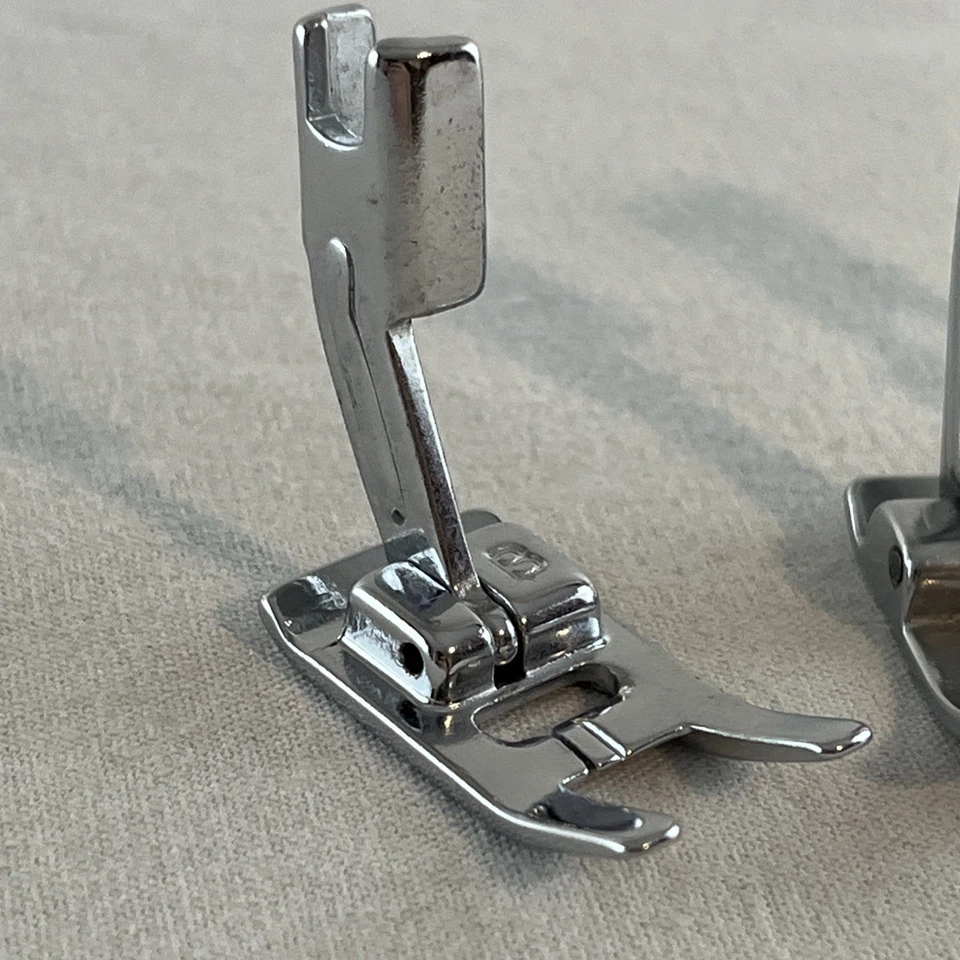 Sears Sewing Machine parts Zig Zap Stitch Presser High Shank Zipper Foot Satin - Image 2 of 4