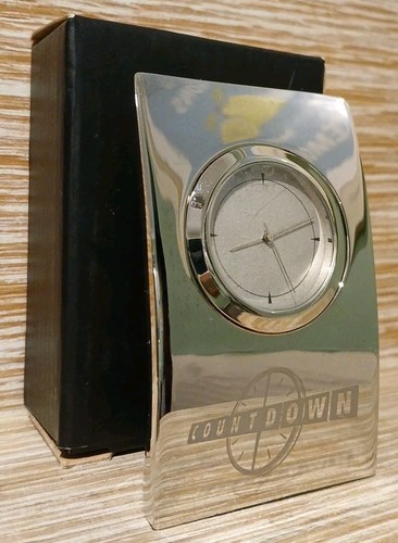 COUNTDOWN Quiz Show TV Programme Polished Chrome Clock 8cm High Boxed (B.15)
