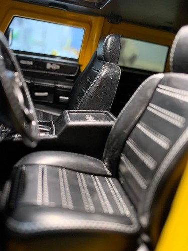 Hummer H2 1 18 Scale Alloy Diecast Model Car Miniature Yellow Version - Picture 11 of 12