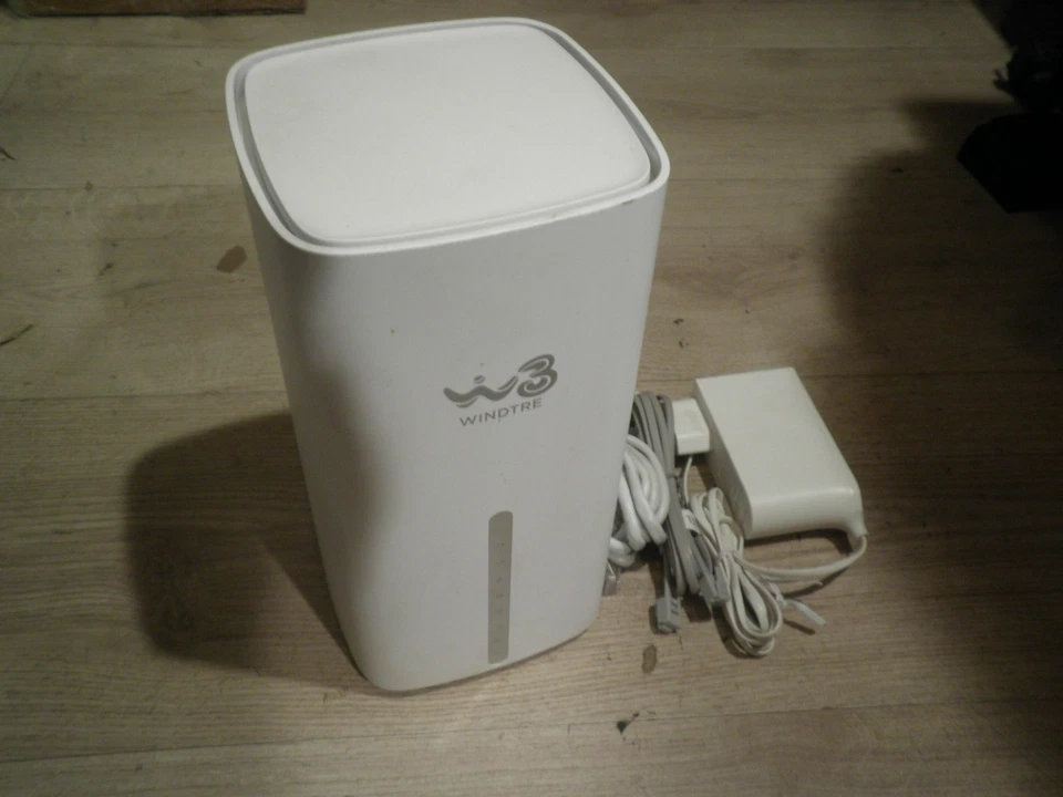 TP-LINK AX600 MODEM ROUTER Wi-Fi 2,4GHZ-5GHZ GIGABIT FIBRA OTTIMO VX830V - Immagine 3 di 4