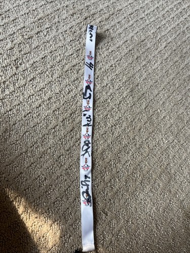 Globetrotters SIGNED by 10 Players Lanyard - Picture 2 of 4