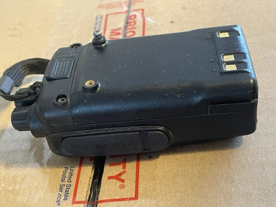 Alinco Dj-md5 VHF/UHF DMR FM RADIO. Excellent Display DJ-MD5XTG EBP-88 Battery - Image 2 of 4