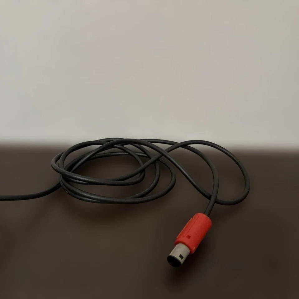 GameCube Controller Club Nintendo Mario Limited Red - Image 3 of 3