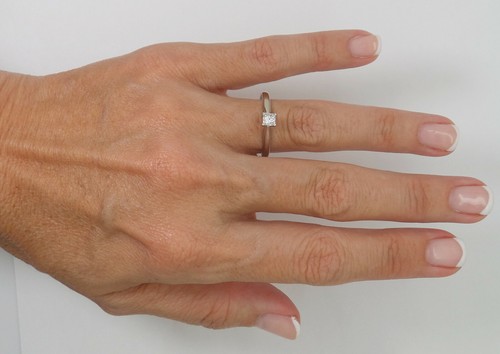 1/3CT Natural Princess Diamond Solitaire Engagement Wedding Ring 14K White Gold - Picture 11 of 12