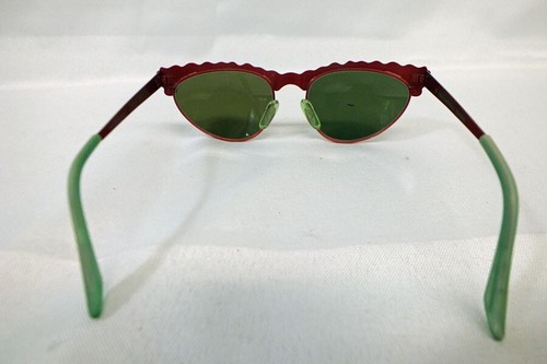 Vintage Oilily 302 Metal Sunglasses Red with Green Accents Italy Glasses - Picture 3 of 7