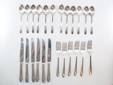 SILVERPLATE WM ROGERS INHERITANCE 1941  MFG CO I.S International Silver 24 pcs