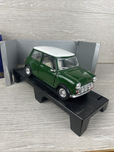 mini cooper diecast 1/16 Racing Green - Picture 5 of 16