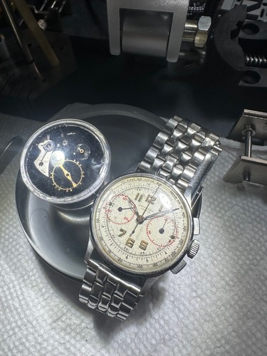 VINTAGE 33MM UNIVERSAL GENEVE 283 COMPAX 35mm Chronograph NEEDS BALANCE STAFF - Bild 3 von 7
