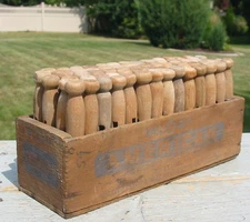 Vtg Primitive Wood Laundry 69 Clothespin Mel-O-Bit American Cheese Box Caddy Old