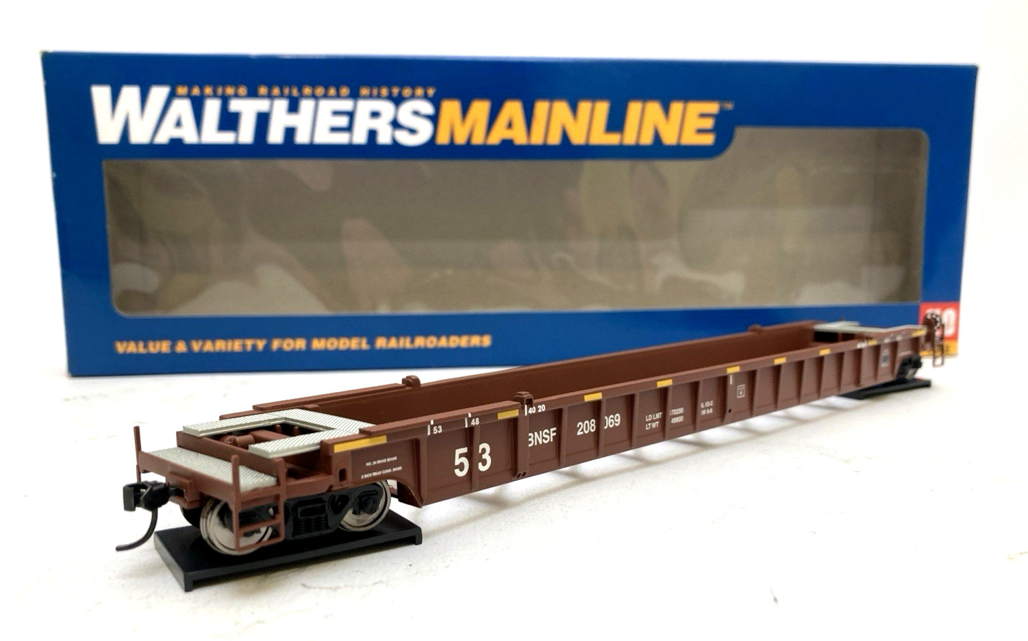 Walthers Mainline 910-5059 – HO Scale NSC 53' Single-Unit Well Car BNSF #208069