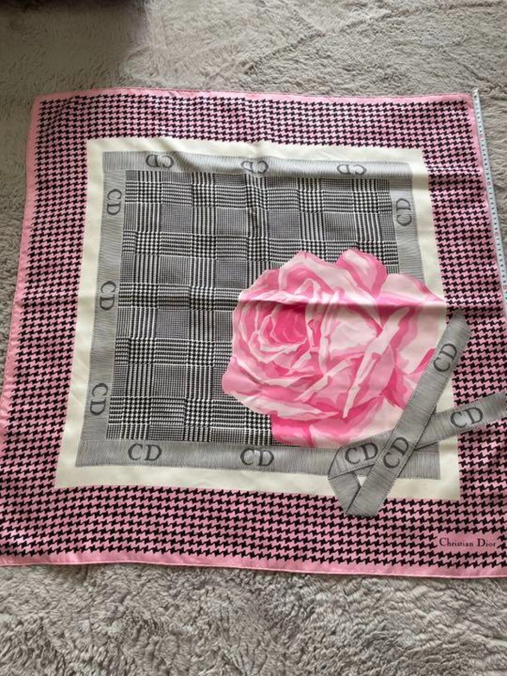 Christian Dior grande écharpe 86 cm 33