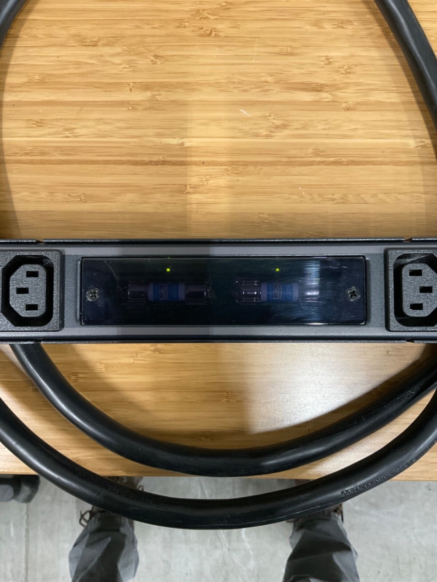Server Technology C-24V2-L30M Metered PDU 208-240V (24x) C13 Outlet L6-30P In