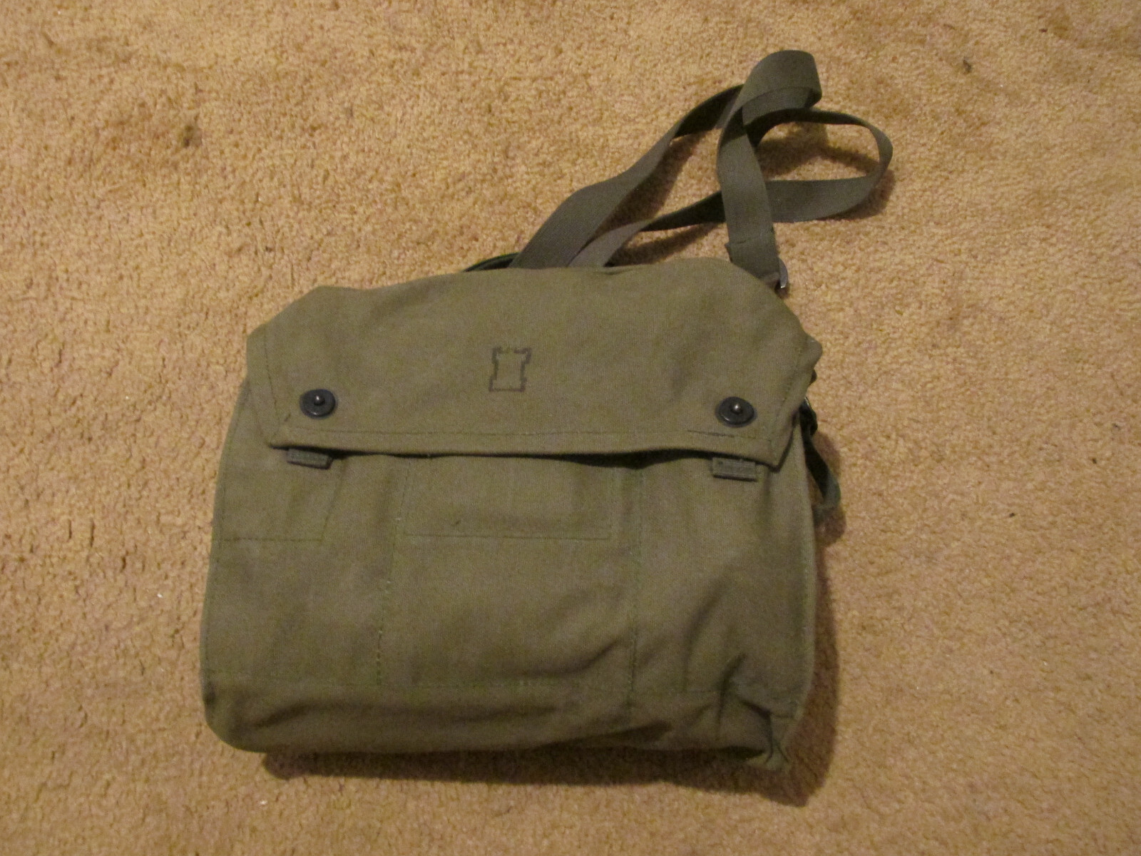 Modern Croatian Gas Mask with carrier