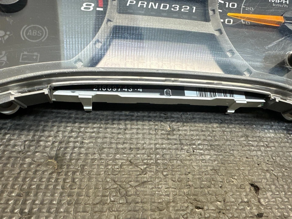 Chevy Colorado LT 2006 3,5 L velocímetro cuadro de instrumentos 10389322 Foto 4 de 4