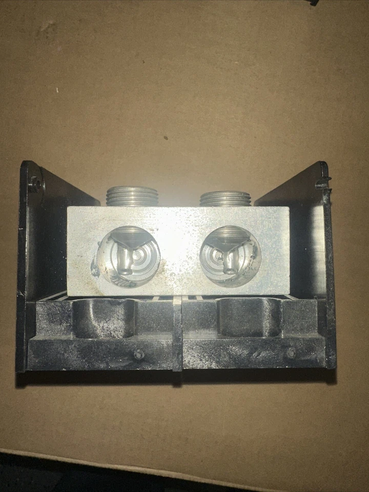 Блок распределения питания Ferraz Shawmut MPDB 69561 2 полюса 1000 В лот из 2 - Изображение 4 из 4