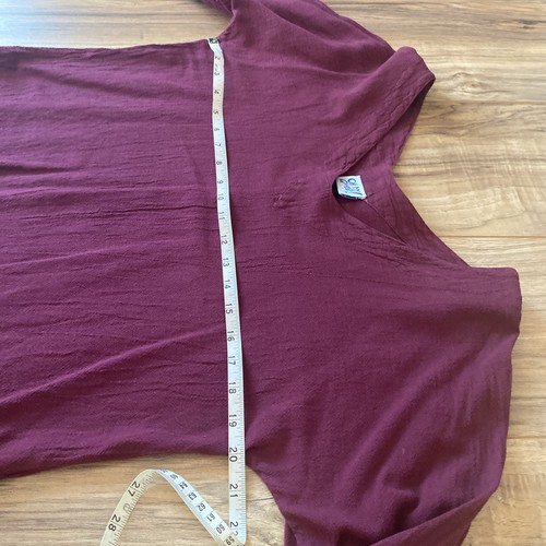 Oh My Gauze! Top Womens SZ 1 Burgandy/Wine 3/4 Sleeve V Neck Asymmetrical Hem - Picture 3 of 7