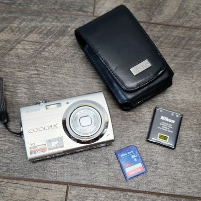 Nikon Coolpix S230 Silver 10MP Digital Camera w/ Battery Card Case Tested