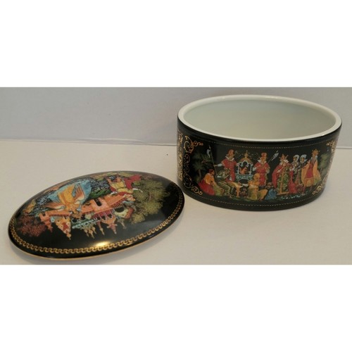 Caja de baratijas de arte ruso de porcelana Palekh El cuento del zar Saltan arte de Vlezko - Imagen 4 de 5