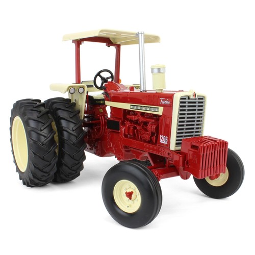 ERTL 1/16 IH Farmall 1206 Rear Duals & Canopy 60 Ann. Prestige Collection 44416 - Picture 2 of 7
