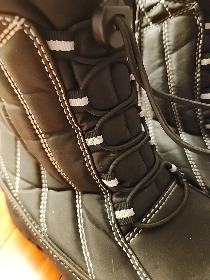 Botas de nieve de invierno para mujer TOTES EVE negras talla 7W usadas en excelente estado piel en el interior impermeables Foto 3 de 4